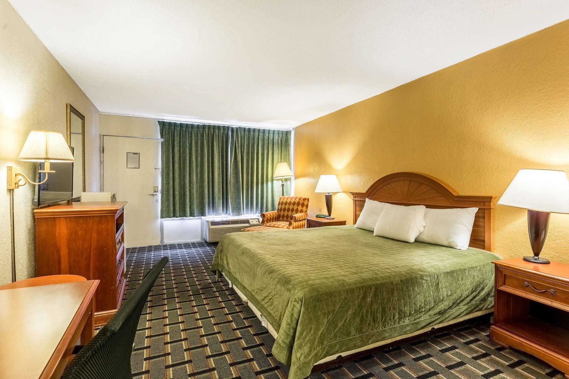 Rodeway Inn Denmark-Jackson Zewnętrze zdjęcie